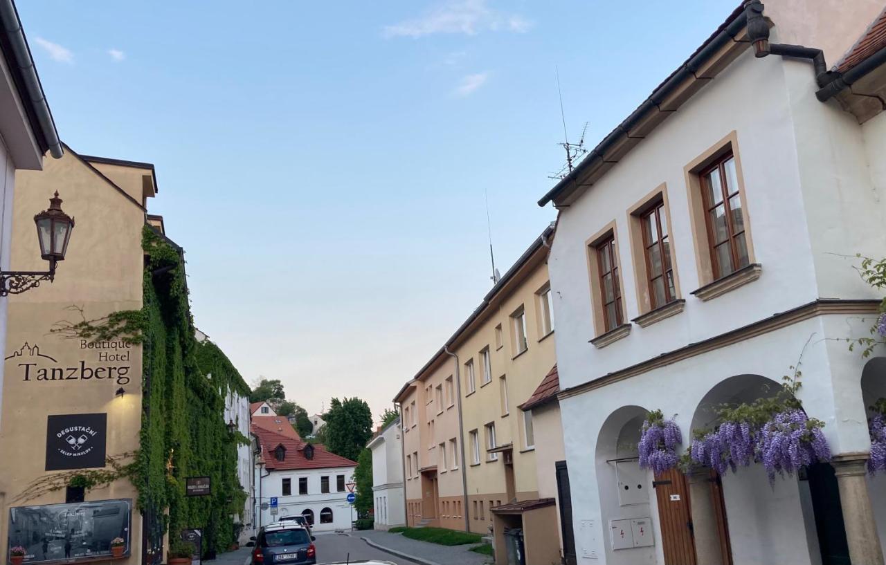 Apartamento Family Provence Mikulov Exterior foto